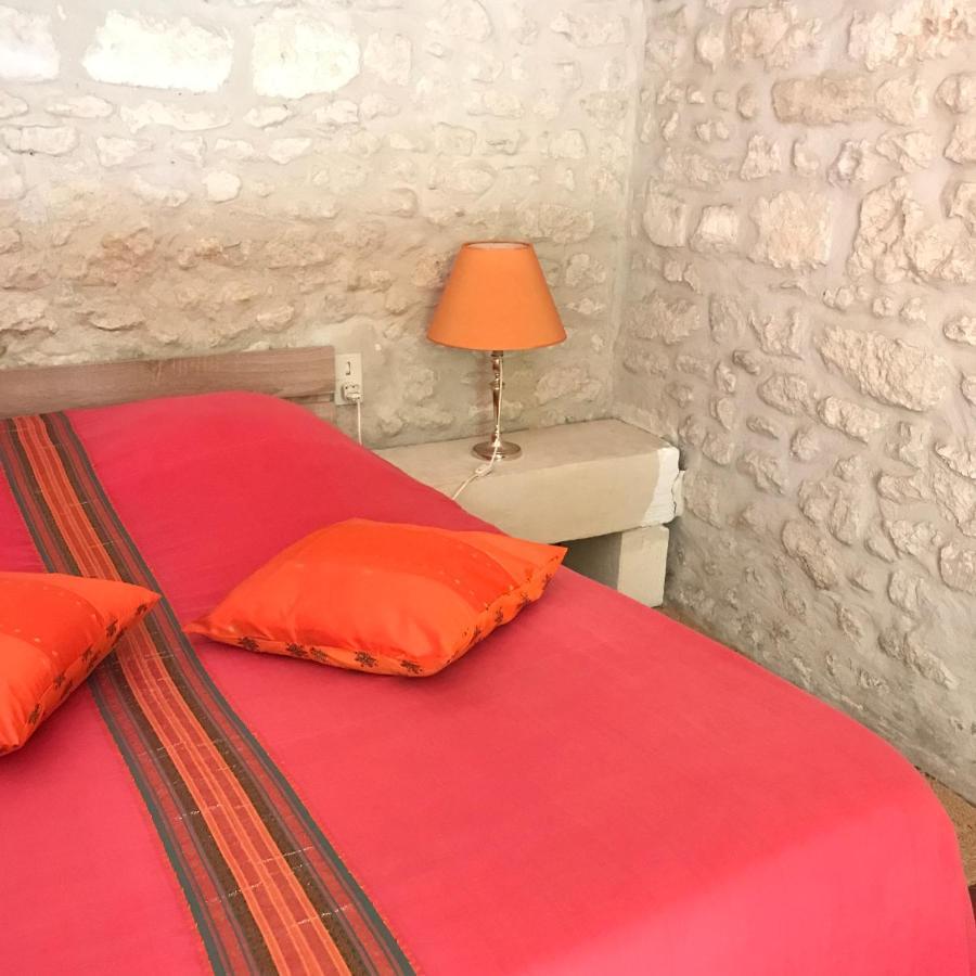 La Laiterie Du Logis Bed & Breakfast Chaniers Eksteriør bilde